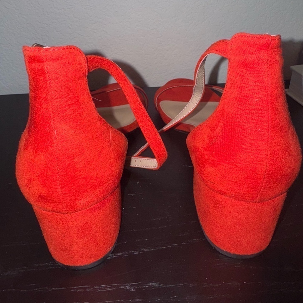 Party Open Toe Ankle Strap Low Short Chunk Block Heel Red Suede Size 9 - Picture 5 of 8